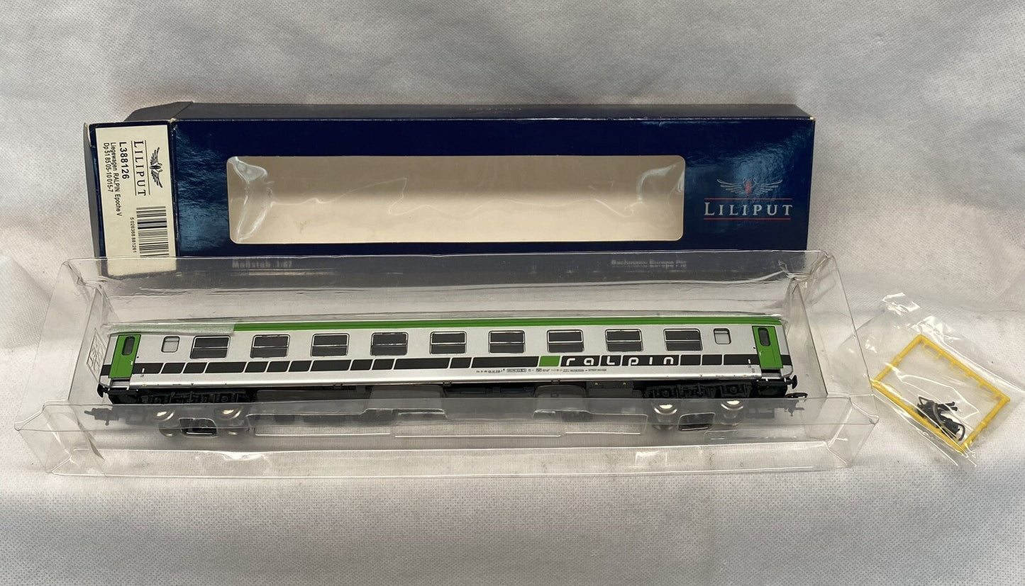 Liliput L388126- H0 Gauge, Sleeping carriage 'Ralpin'