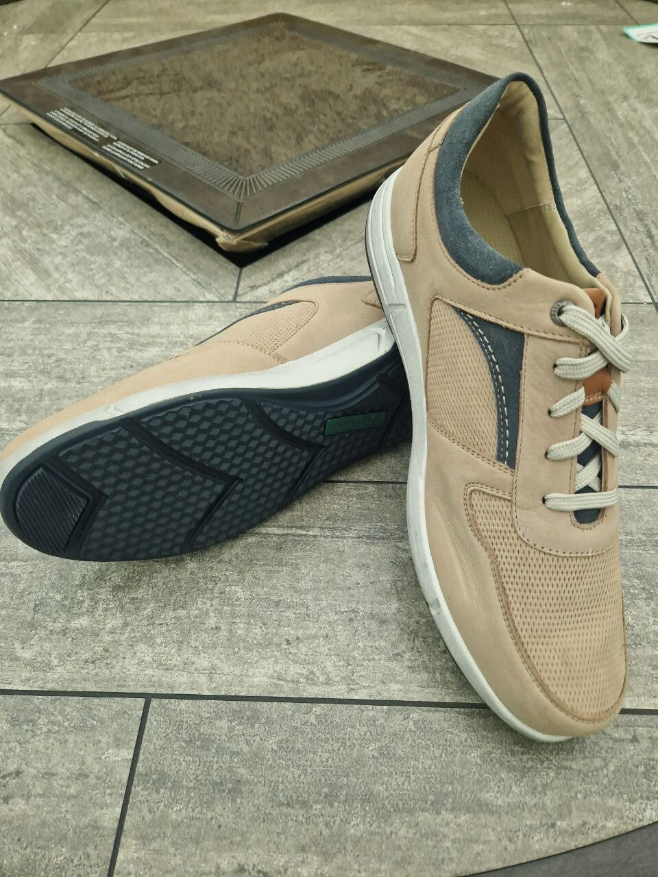 Beige Trainer Shoes JOSEF SEIBEL Enrico 01- Men’s UK Shoe Size 11