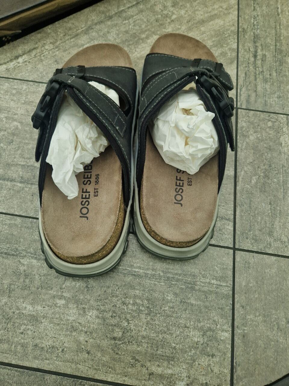 Josef Seibel Janosch 03-men’s Nubuck (leather) black Sandals, Size 9.