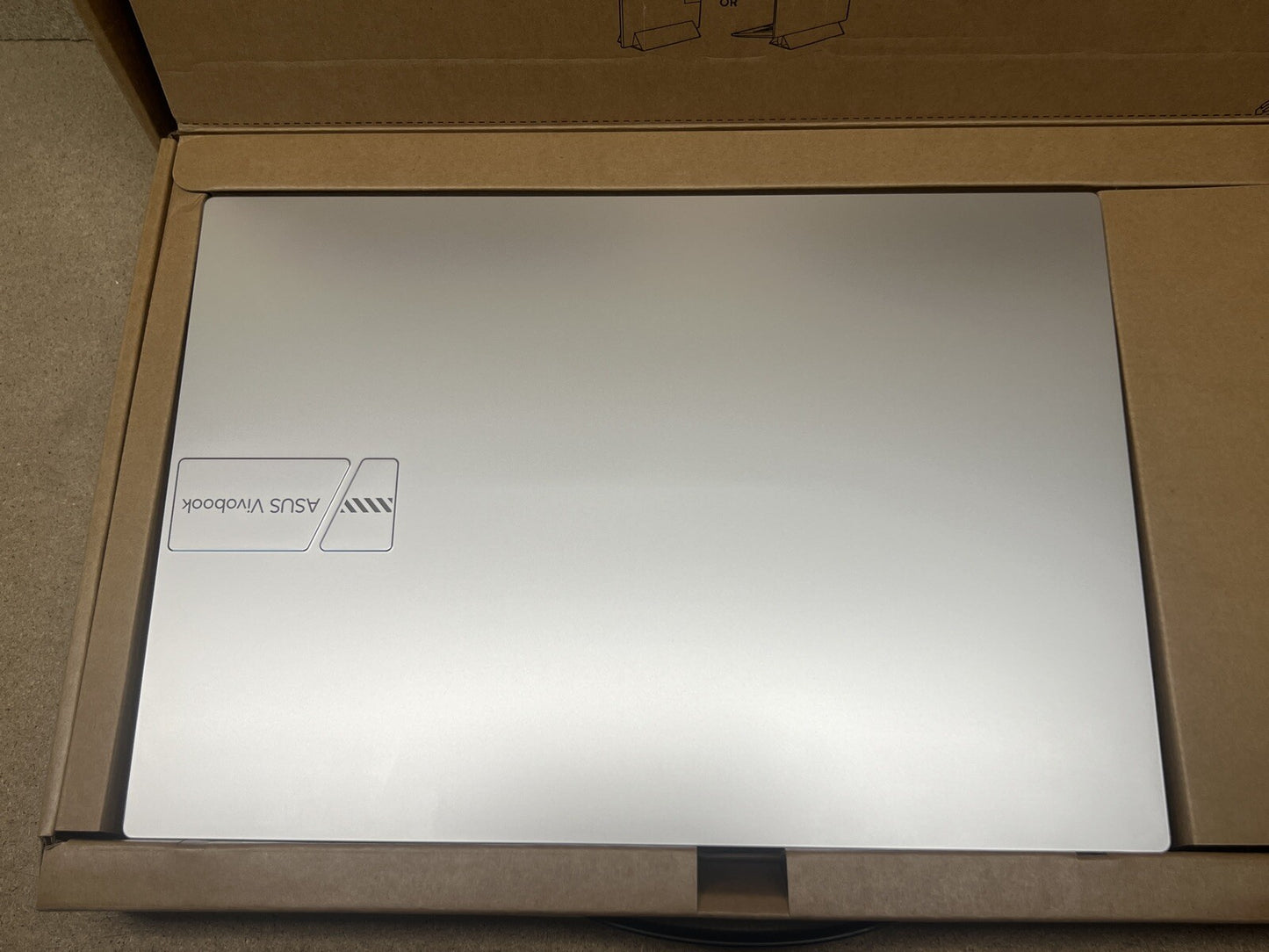 ASUS Vivobook Laptop Ryzen 5, 8GB RAM,512GB SSD, 16 Inch M1605YA-MB333W VAT