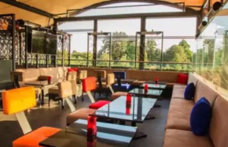 Veito Blade S2500 Indoor And Outdoor Carbon Infrared Heater - Black