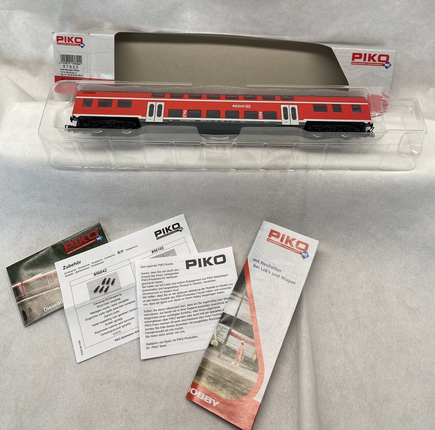 PIKO 57620- Hobby DB Regio DBuz747 2nd Class Bi-Level Coach VI HO Gauge