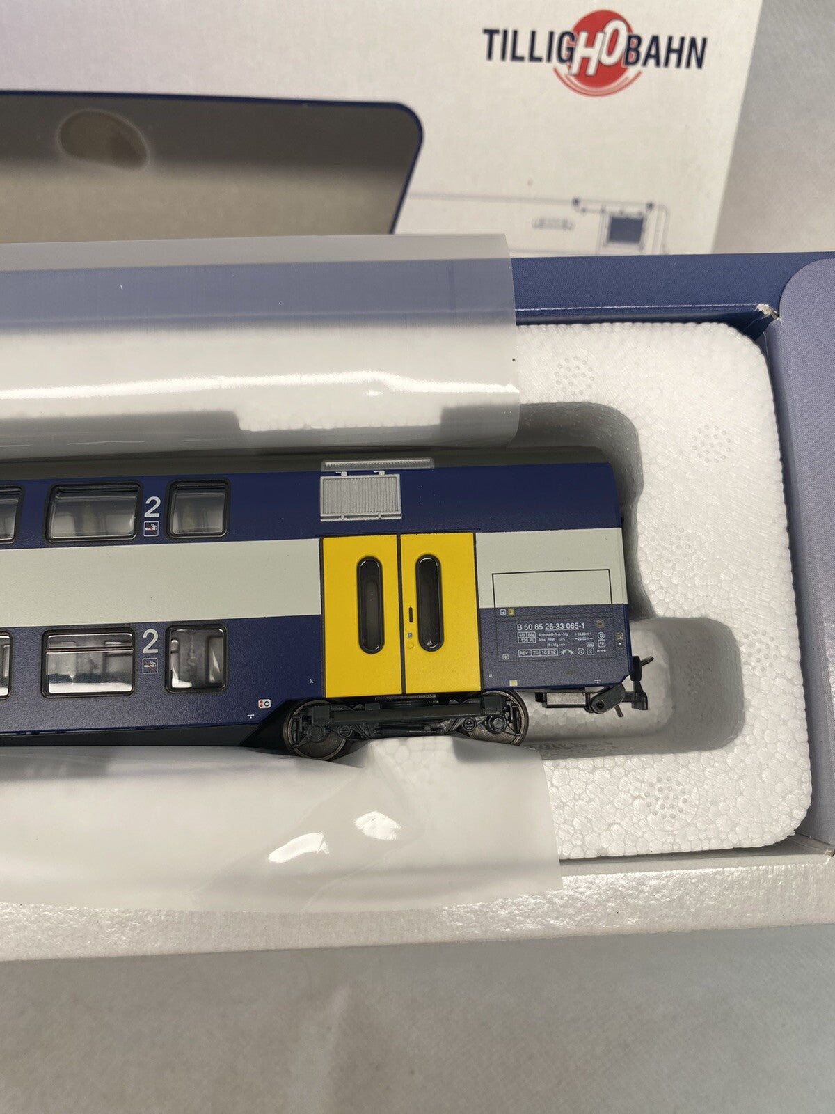 Tillig 73804- 2nd class double-deck coach of the SBB