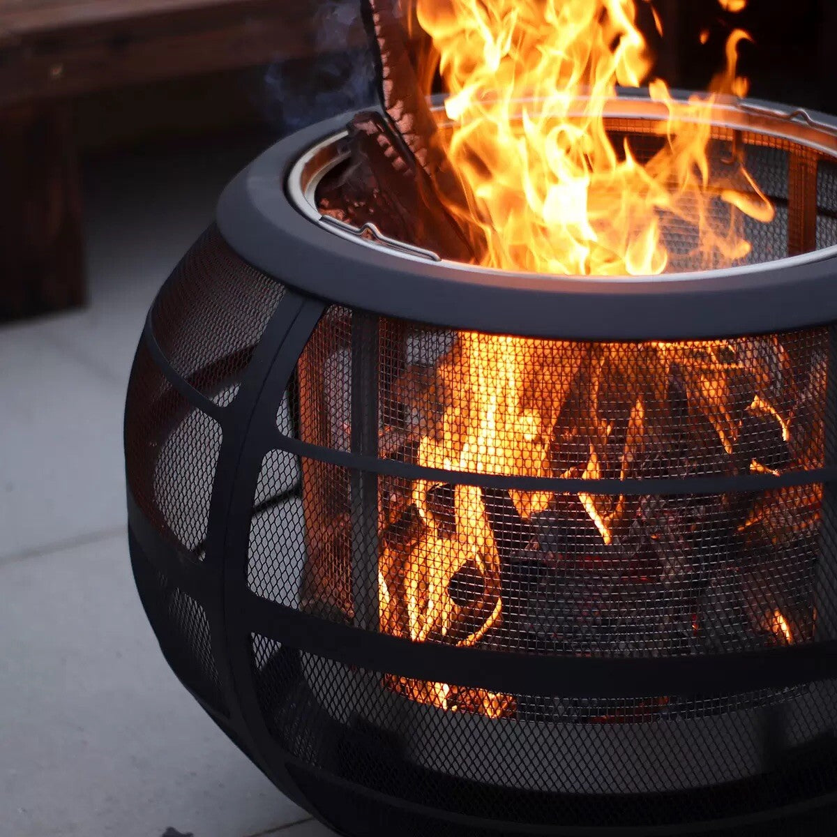 Haloo Sphere Wood Burning Fire Pit + Cover- 74 cm x 74 cm x 52 cm New - box open
