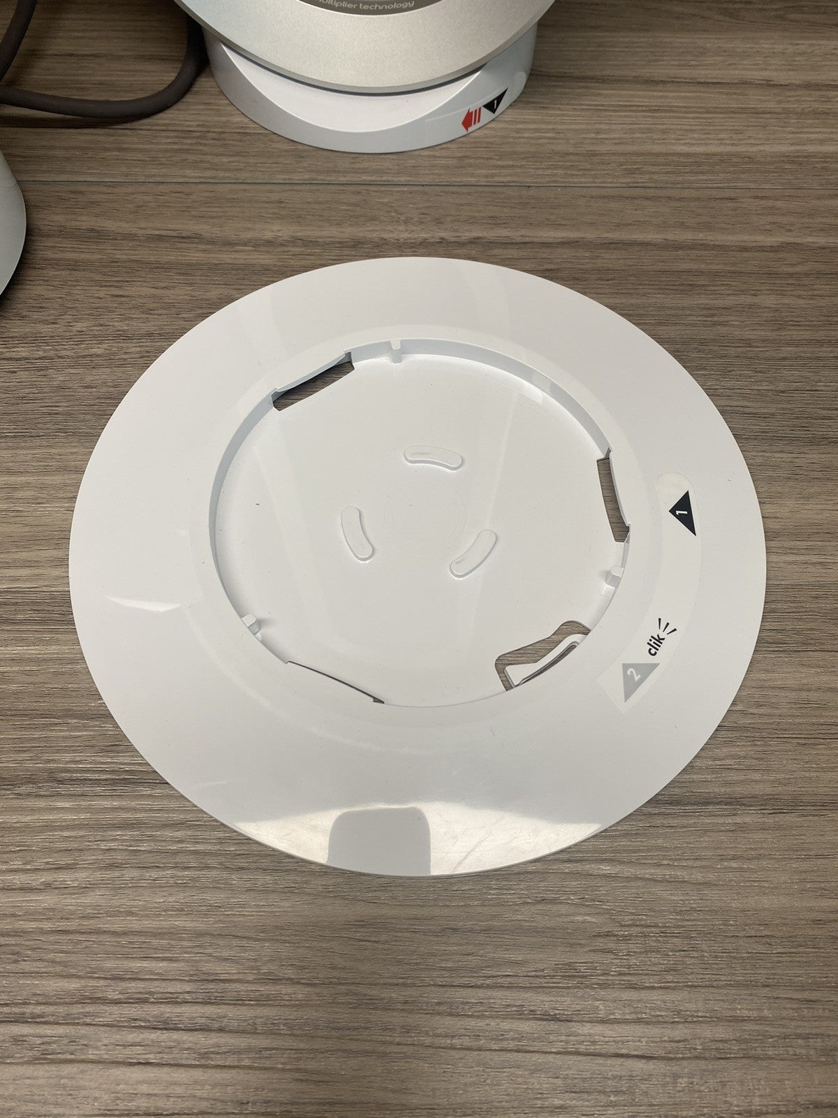 Dyson AM07 56W 10 Speed Tower Fan - White/Silver Luxury