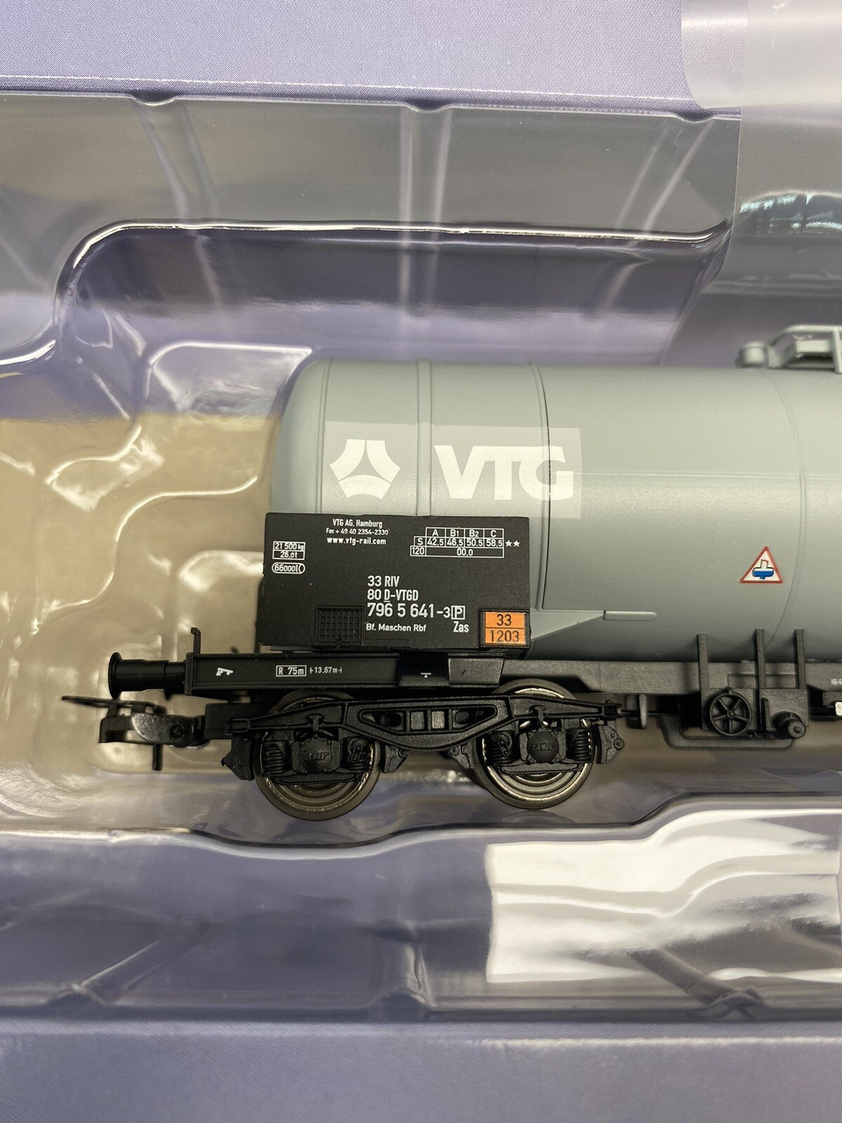 Tillig 76570- Tank car VTG, Era VI, HO Gauge