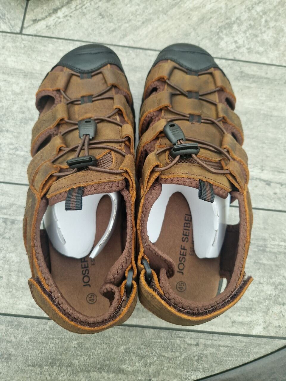 Josef Seibel Bart 02- Men’s Brown Sandals, Size 10.