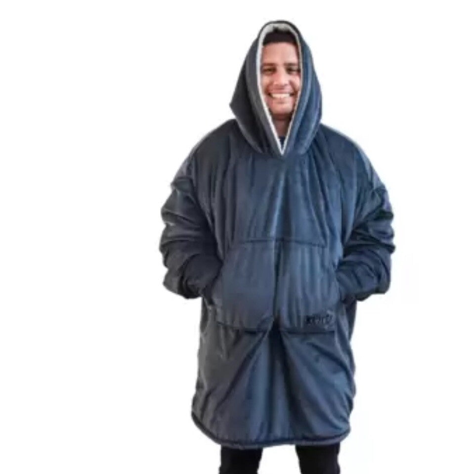 The Comfy Original Wearable Blanket in Navy **NEW & SEALED**