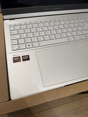 ASUS Vivobook S, AMD Ryzen AI 9, 24GB RAM, 1TB SSD, 15.6 Inch OLED Laptop VAT