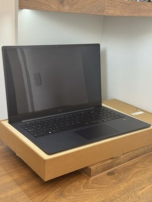 LG Gram SuperSlim 15" Laptop 15Z90ST-G.AD85A1 Intel Ultra 7 32GB RAM 512GB SSD