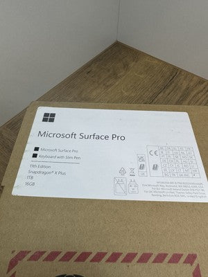 Microsoft Surface Pro Copilot+PC, X Plus, 16GB RAM, 1TB SSD, 13'' , 2 in 1 , VAT