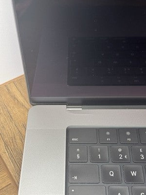 MacBook Pro 16-inch 2021 Apple M1 Pro 10 core and 16-core GPU 16GB RAM 512GB SSD
