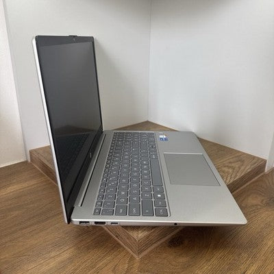 HP Pavilion SE Laptop i5-13gen 16GB RAM, 512GB SSD, 15.6 Inch, 15-fd0044na VAT