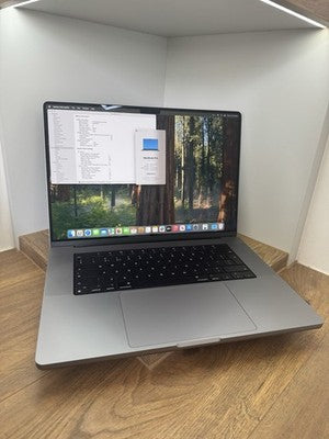 MacBook Pro 16-inch 2021 Apple M1 Pro 10 core and 16-core GPU 16GB RAM 512GB SSD