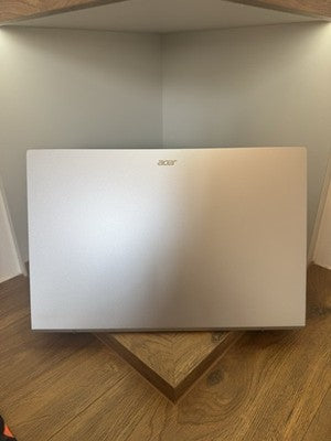 Acer Aspire 3 Laptop i5 16GB RAM 512GB SSD 15.6 Inch Windows 11 NX.K6SEK.00A VAT