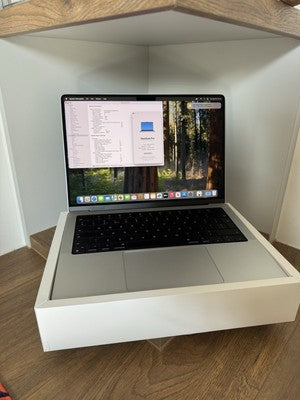 Apple MacBook Pro M4 Pro 14'' 24GB RAM 512GB SSD Silver VAT MX2E3B/A Warranty