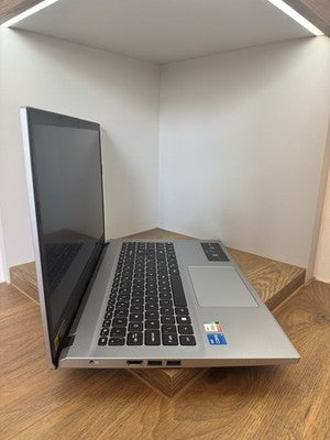 Acer Aspire 3 Laptop i5 16GB RAM 512GB SSD 15.6 Inch Windows 11 NX.K6SEK.00A VAT