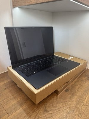 LG Gram SuperSlim 15" Laptop 15Z90ST-G.AD85A1 Intel Ultra 7 32GB RAM 512GB SSD