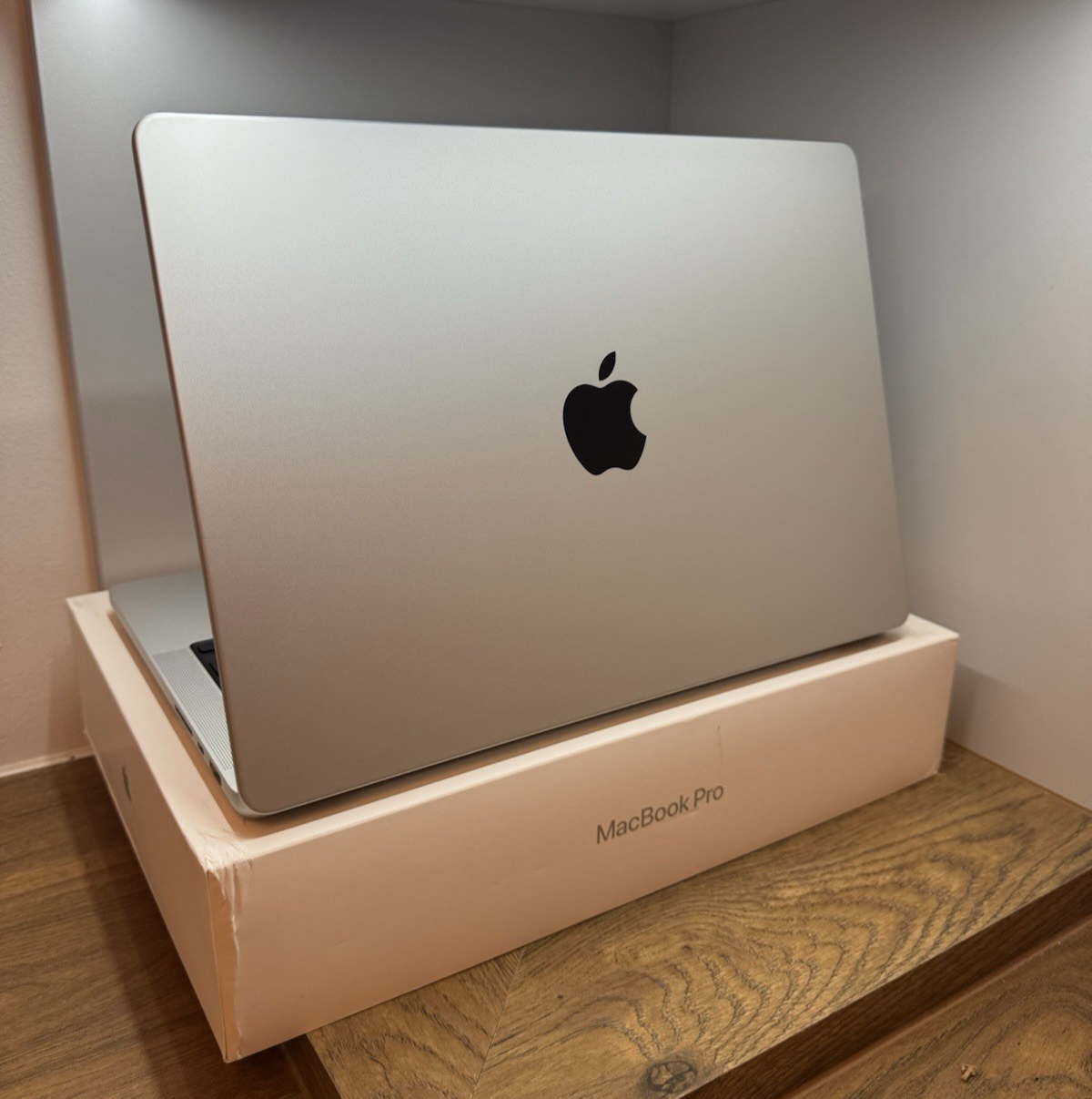 Apple MacBook Pro M4 Pro 14'' 24GB RAM 512GB SSD Silver VAT MX2E3B/A Warranty