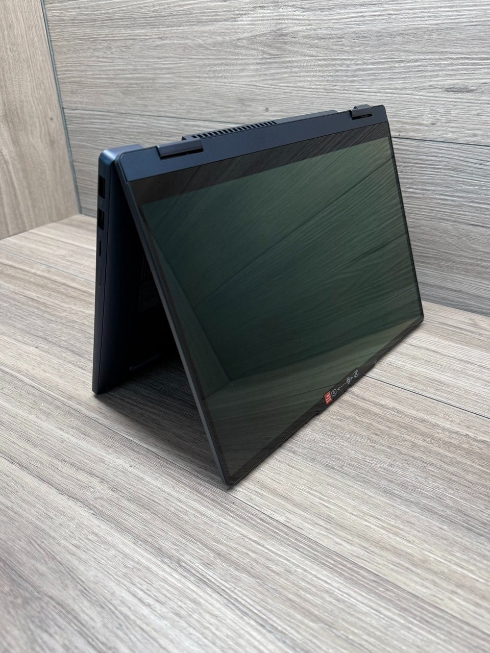 Lenovo IdeaPad 5, Intel Core i5, 16GB RAM, 512GB SSD, 14 Inch OLED Convertible