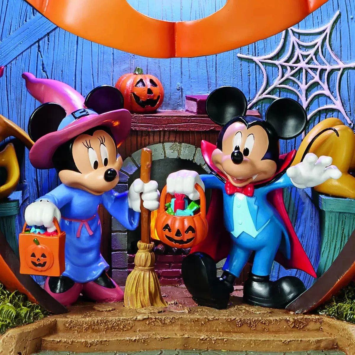 Disney Halloween 16 Inch (40.6 Cm) LED Disney Pumpkin House Mickey Minnie