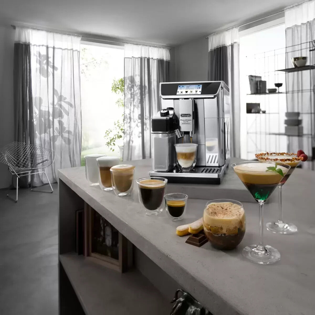 De'Longhi PrimaDonna Elite Experience Bean to Cup Coffee Machine ECAM650.85.MS