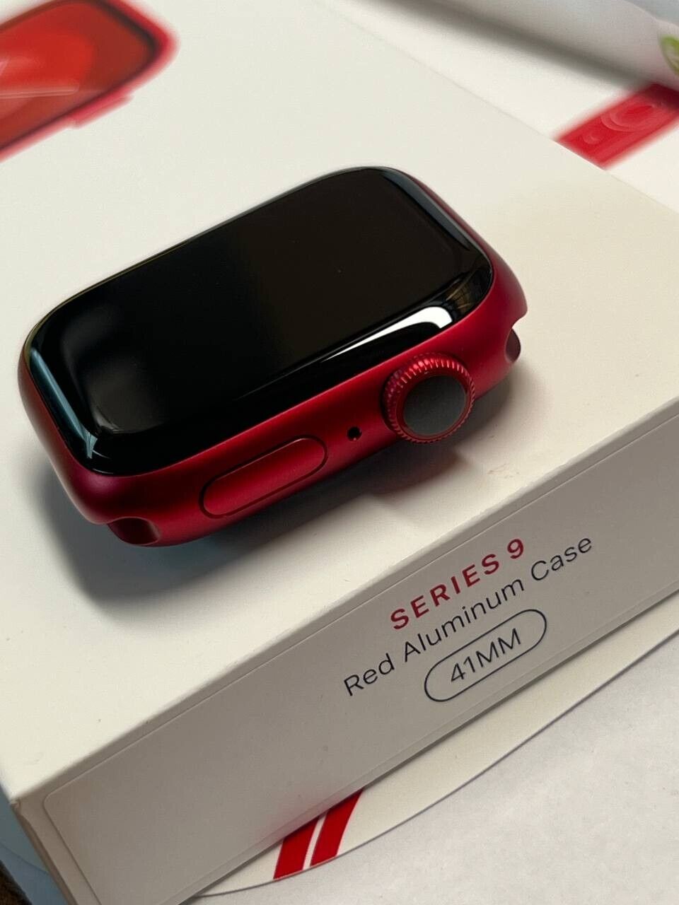 Apple Watch Series 9 GPS + Cellular Aluminum 41mm (PRODUCT)RED MRY63QA/A S/M