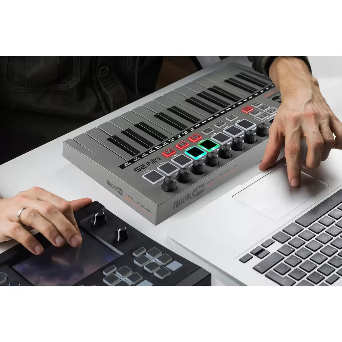 RockJam RJMK25 25 Key Bluetooth & USB MIDI Keyboard Piano W/ Touchpads Grey**EXD
