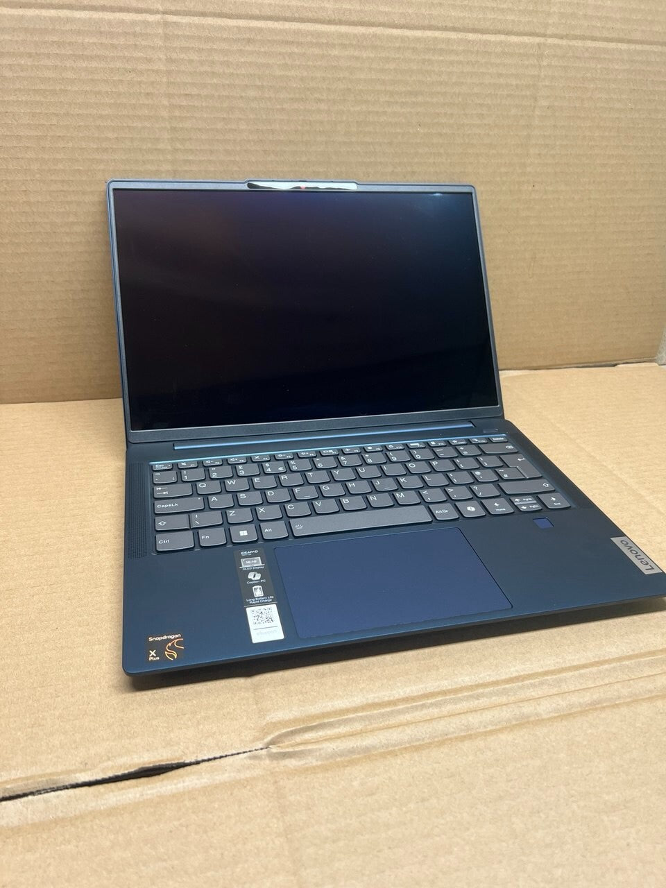 Lenovo IdeaPad Slim 5 Snapdragon X Plus 16GB RAM 1TB SSD 14 Inch OLED 83HL0011UK