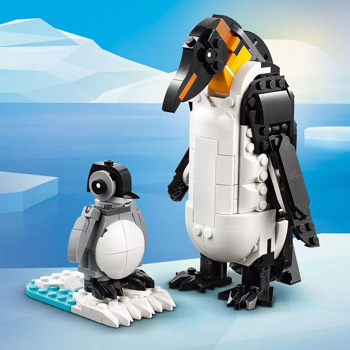 LEGO CREATOR: Wild Animals: Panda Family (31165)