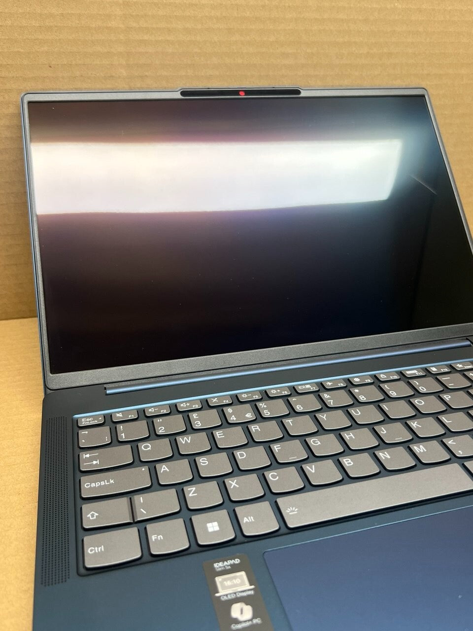 Lenovo IdeaPad Slim 5 Snapdragon X Plus 16GB RAM 1TB SSD 14 Inch OLED 83HL0011UK