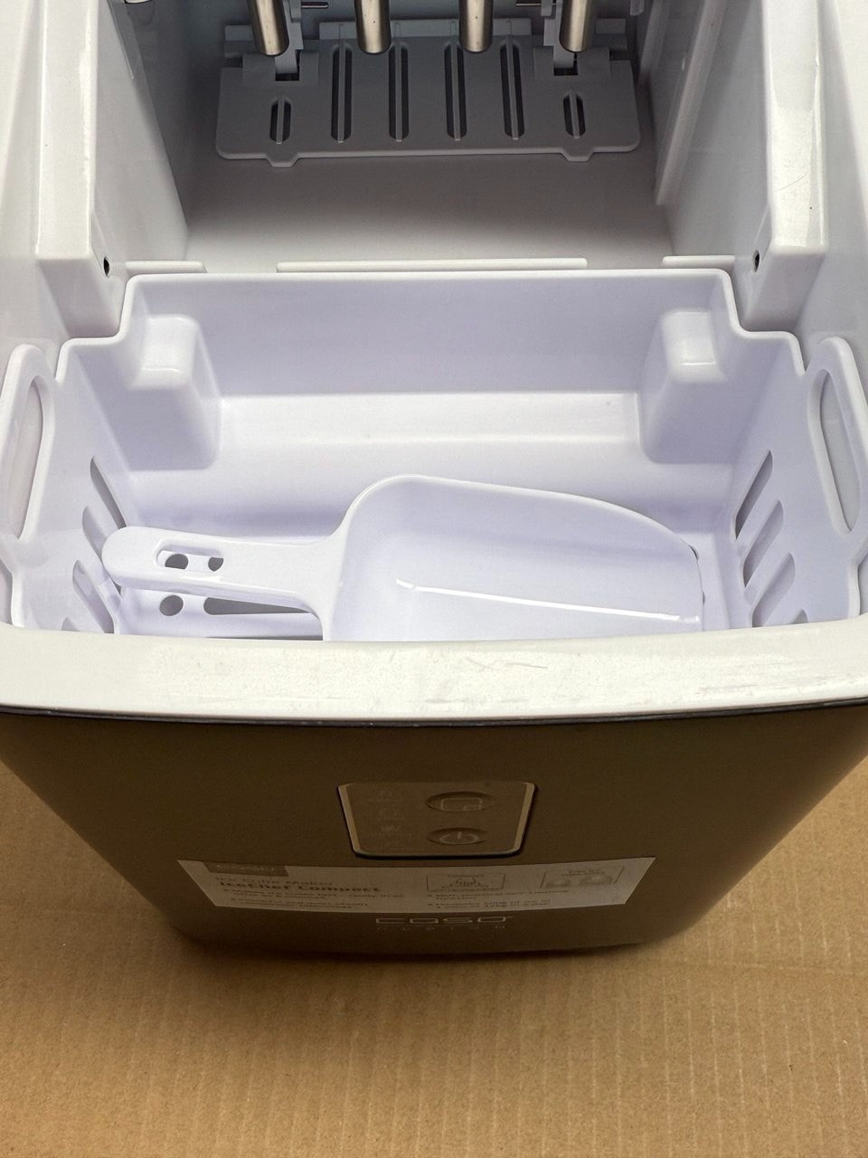 Caso Design IceChef Compact Ice Cube Maker Black, Ex-Display