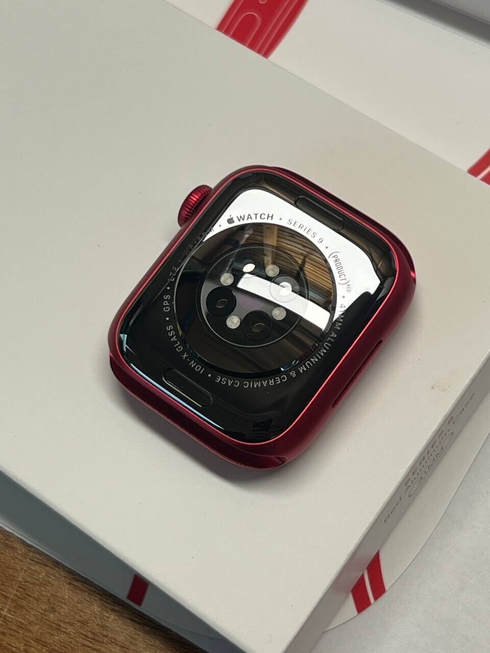 Apple Watch Series 9 GPS + Cellular Aluminum 41mm (PRODUCT)RED MRY63QA/A S/M