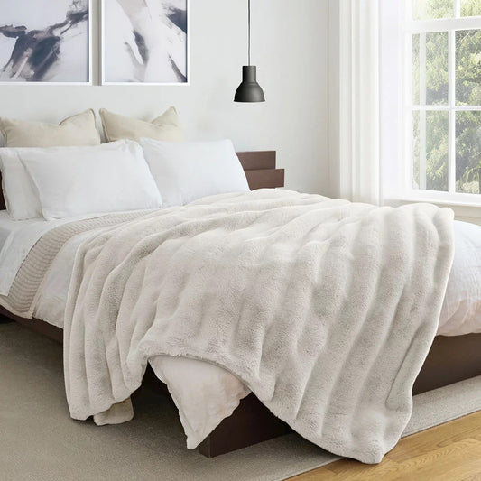 Faux Rabbit Fur Blanket in Ivory, 234 x 249 cm