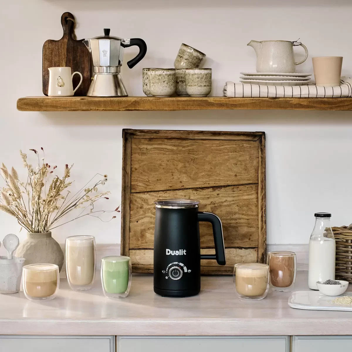 Dualit Milk Frother & Hot Chocolate Maker Max with 4 x Belgian Chocolate Sachets