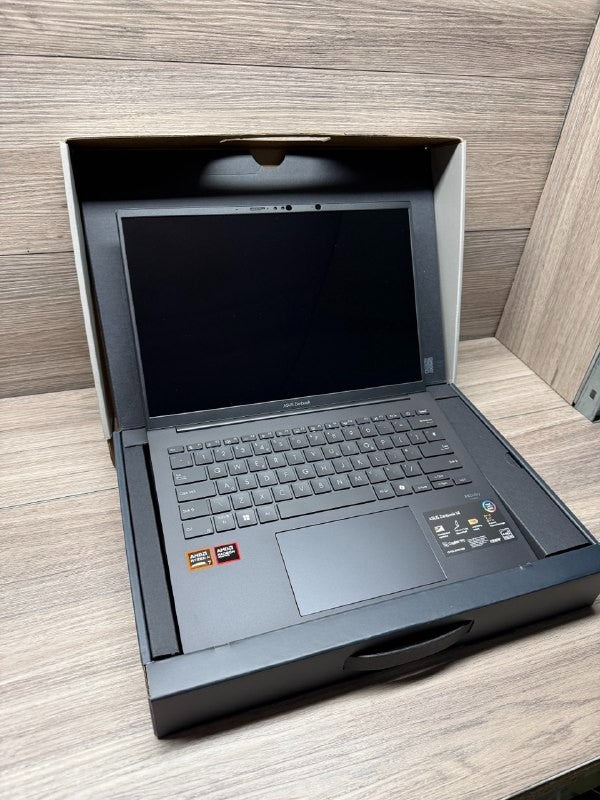 ASUS Zenbook, AMD Ryzen AI 7 16GB RAM 1TB SSD, 14 In OLED Laptop UM3406KA-PP005W