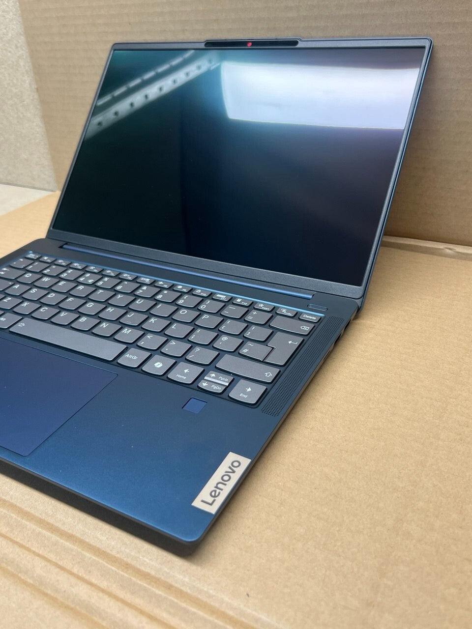 Lenovo IdeaPad Slim 5 Snapdragon X Plus 16GB RAM 1TB SSD 14 Inch OLED 83HL0011UK
