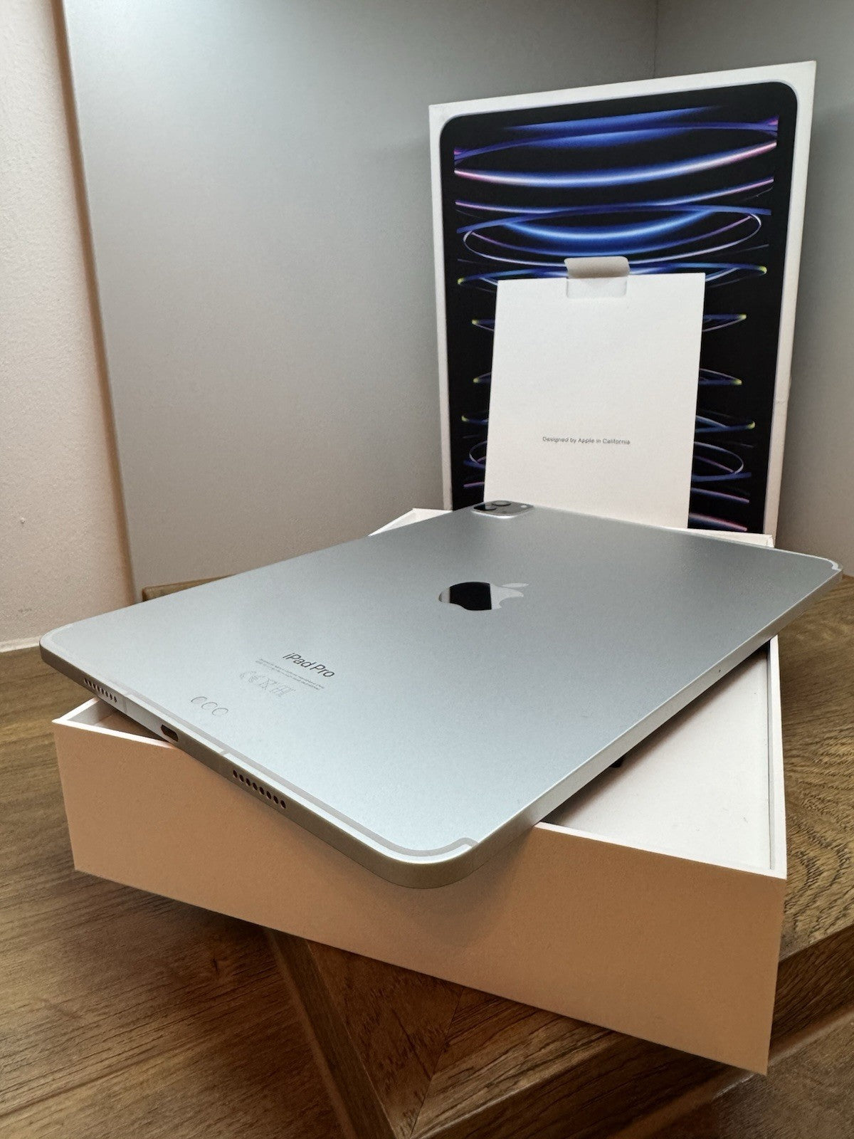 Apple iPad Pro 4th Gen 2022, 11'' WiFi + Cellular 2TB in Silver MNYM3B/A NEW VAT