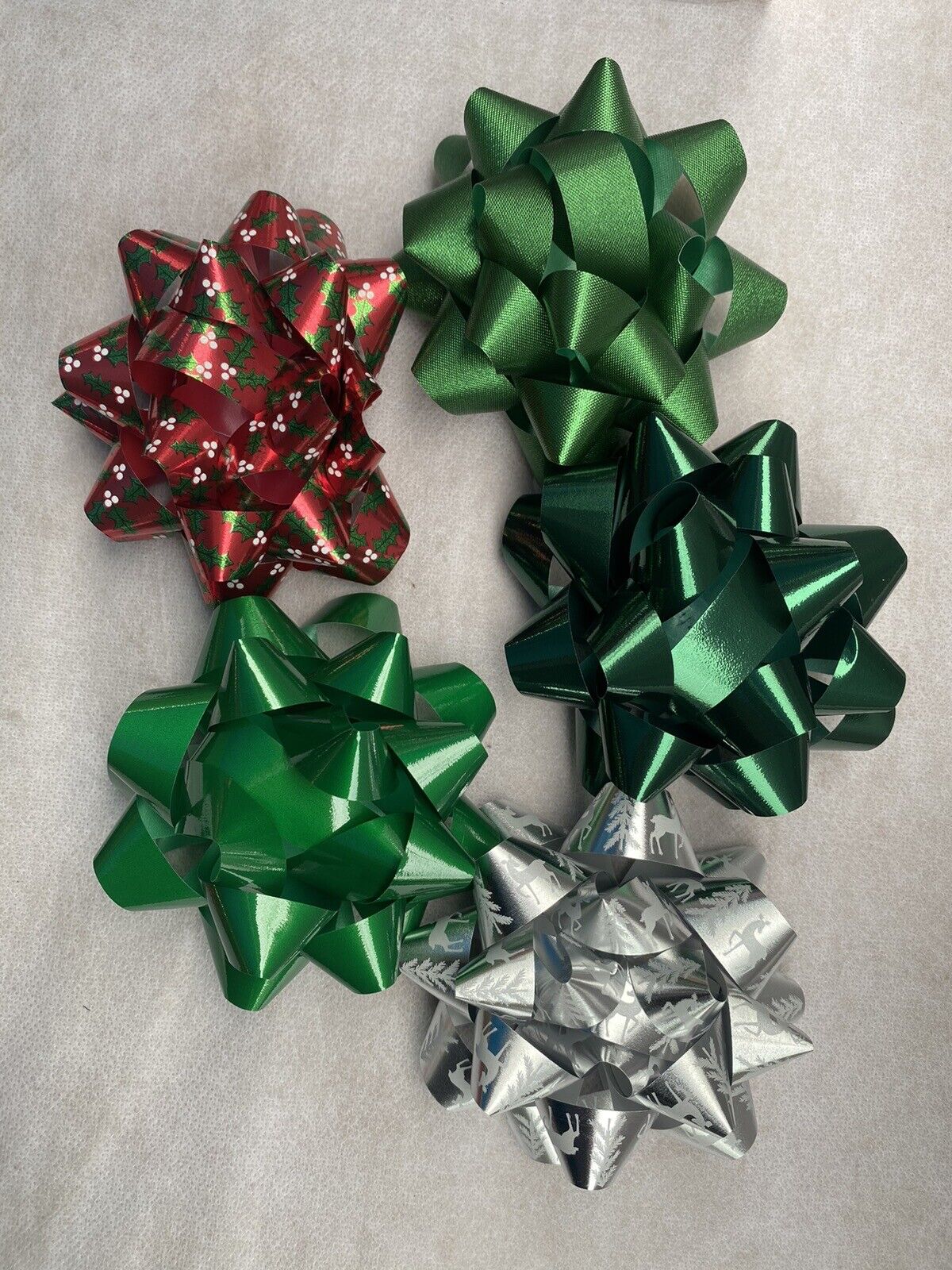 Costco Christmas Gift Bows in Traditional Colours - 50 Pack Kirkland Signature