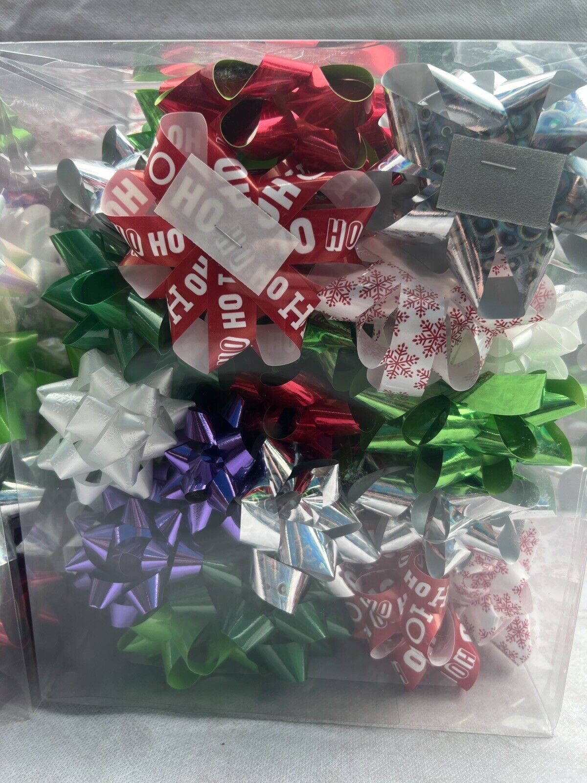 Kirkland Signature Christmas Gift Bows in Bright Colours - 50 Pack Costco