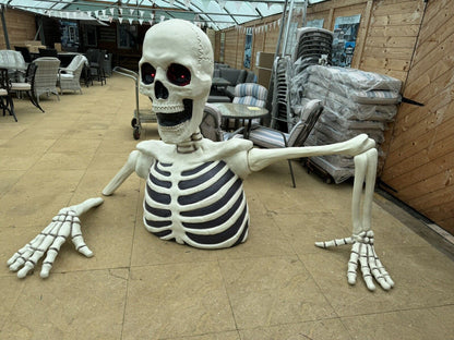 COSTCO Halloween 5ft (1.6m) Giant Ground Breaker Skeleton with Lights