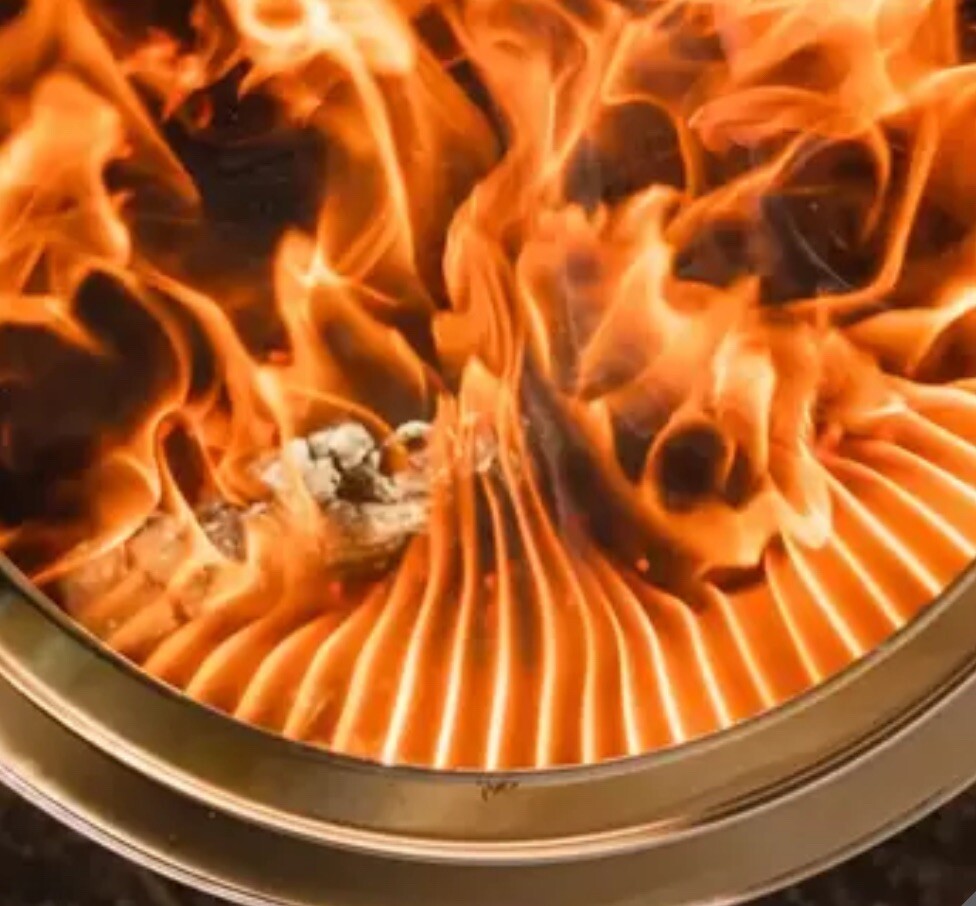 Solo Stove Bonfire 2.0 Wood Burning Stainless Steel Fire Pit Bundle-New Opened