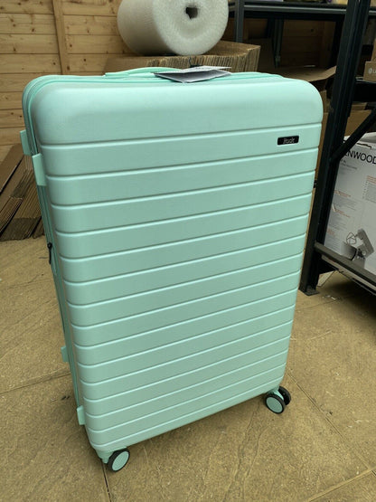 Rock Novo 4 Piece Hardside Luggage Set in Pastel Green