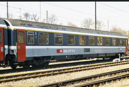 ACME 52401 Swiss SBB-CFF first class coach, type UIC-Z, Am