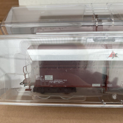 67023 Roco- 2-piece set of bulk wagons of the Jura Cement Fabriken AG