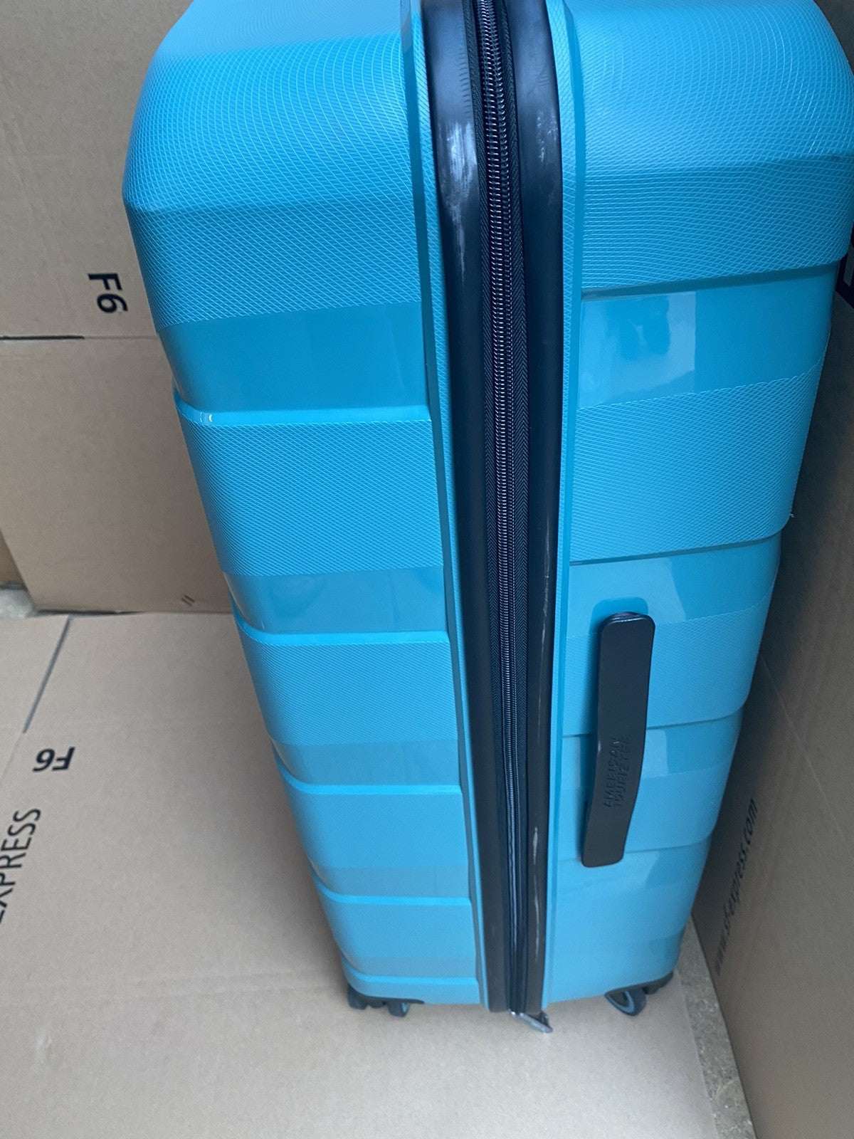 American Tourister Air Move 3 Piece Luggage Set in Teal, Used