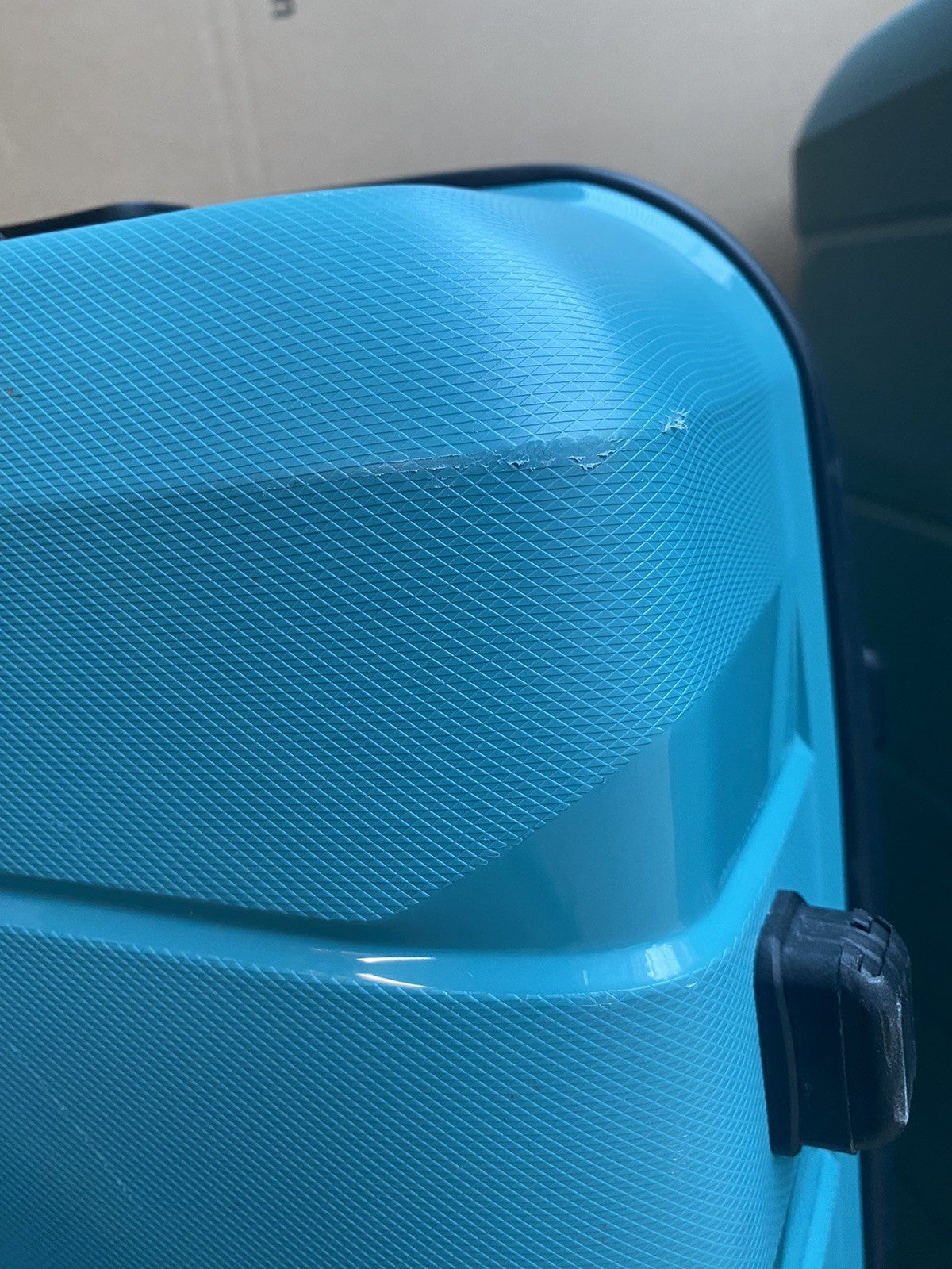 American Tourister Air Move 3 Piece Luggage Set in Teal, Used