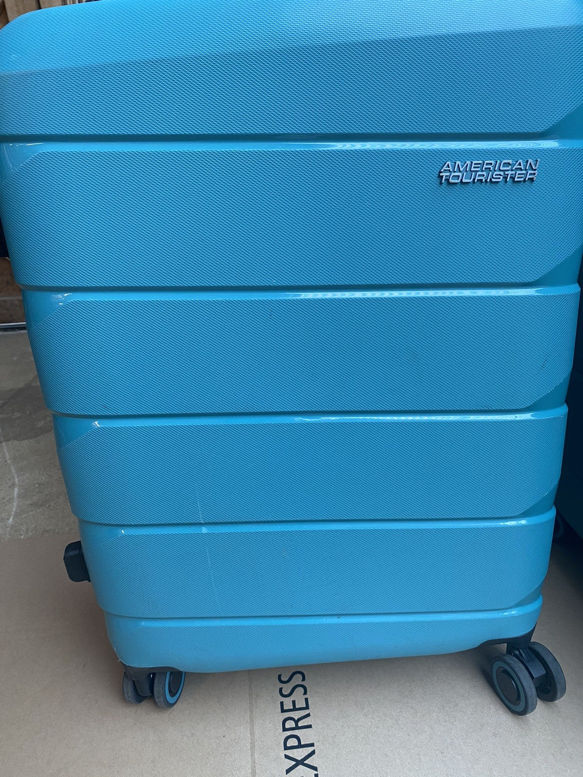 American Tourister Air Move 3 Piece Luggage Set in Teal, Used