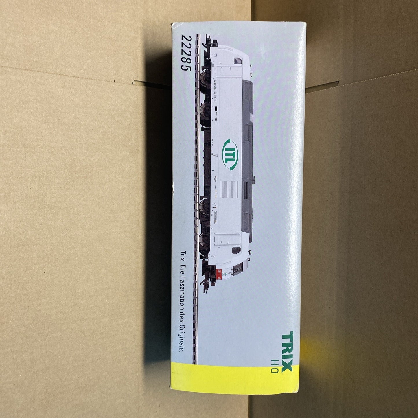 Trix HO 22285 Diesel Locomotive BR 285, CB-Rail