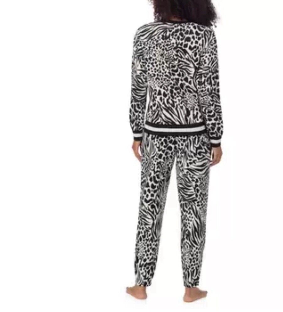 Brand New DKNY Ladies Fleece Lounge Set, 2 Piece in Animal Print Size S